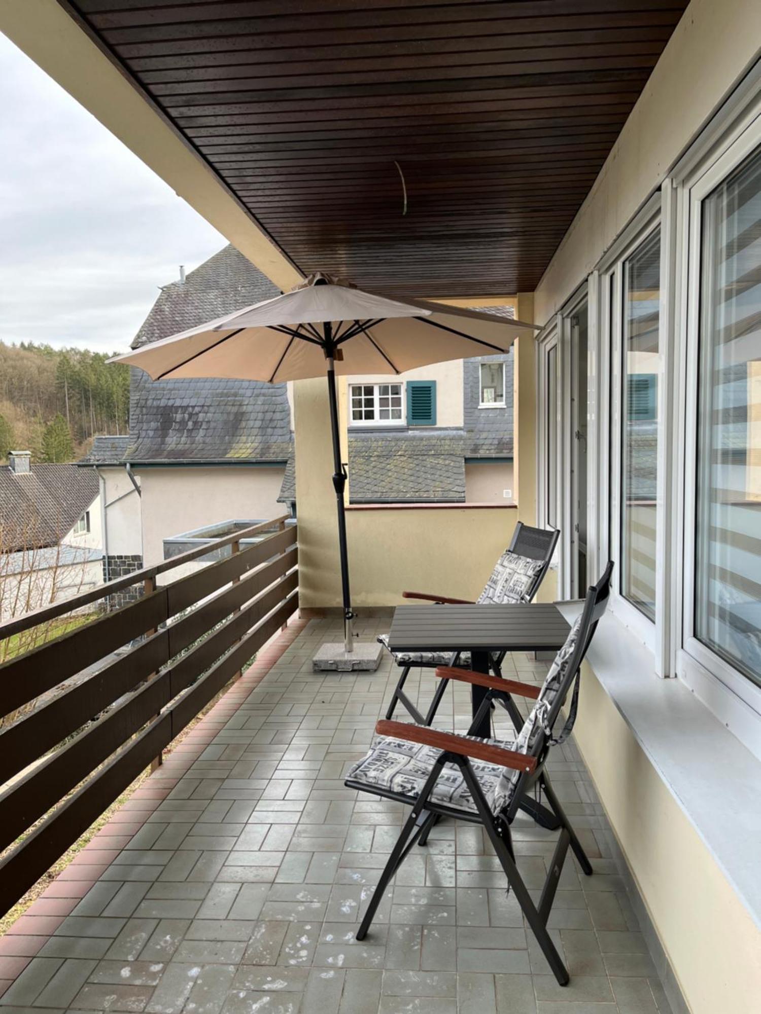 Ferienwohnung2 Daun Bagian luar foto